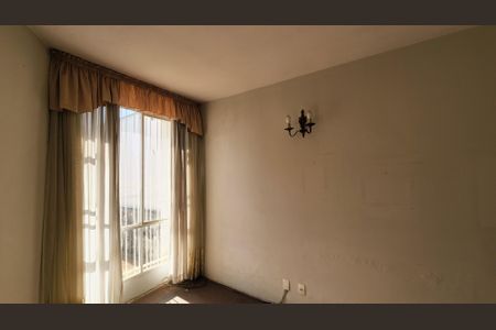 Casa à venda com 181m², 3 quartos e 4 vagasSala