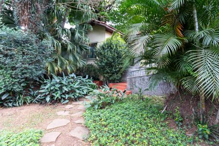 Casa à venda com 440m², 5 quartos e 8 vagasFachada da casa