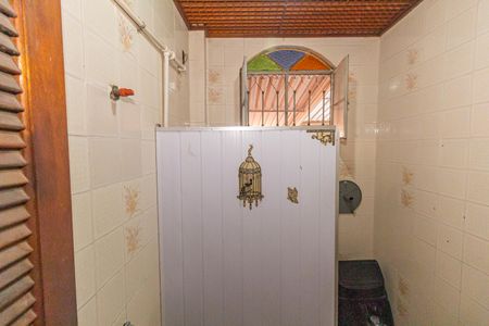 Casa para alugar com 400m², 2 quartos e 1 vagaBanheiro 2