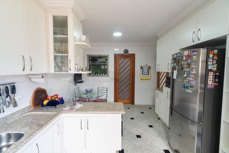 Casa à venda com 452m², 4 quartos e 5 vagasCozinha