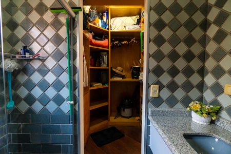 Casa à venda com 452m², 4 quartos e 5 vagasBanheiro da Suíte 3