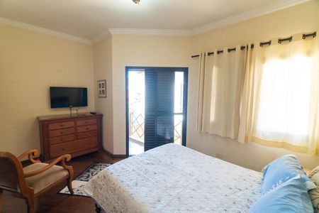 Casa à venda com 452m², 4 quartos e 5 vagasSuíte 3