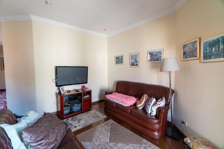 Casa à venda com 452m², 4 quartos e 5 vagasSala