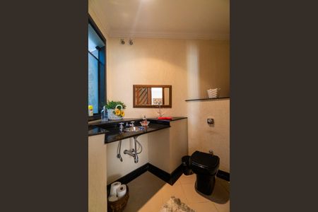 Casa à venda com 452m², 4 quartos e 5 vagasLavabo