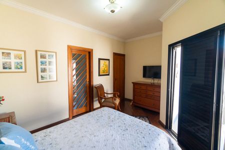 Casa à venda com 452m², 4 quartos e 5 vagasSuíte 3