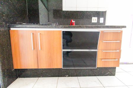 Apartamento à venda com 48m², 2 quartos e 1 vaga Apartamento à venda com 48m², 2 quartos e 1 vagaCozinha