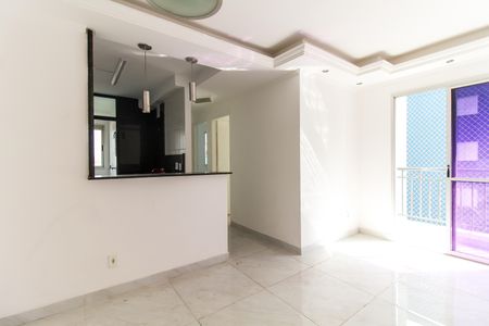 Apartamento à venda com 48m², 2 quartos e 1 vaga Apartamento à venda com 48m², 2 quartos e 1 vagaSala