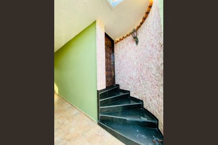 Casa à venda com 171m², 5 quartos e 3 vagas Casa à venda com 171m², 5 quartos e 3 vagasFoto 19