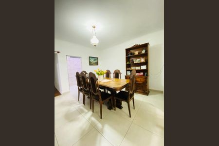 Casa à venda com 171m², 5 quartos e 3 vagas Casa à venda com 171m², 5 quartos e 3 vagasFoto 63