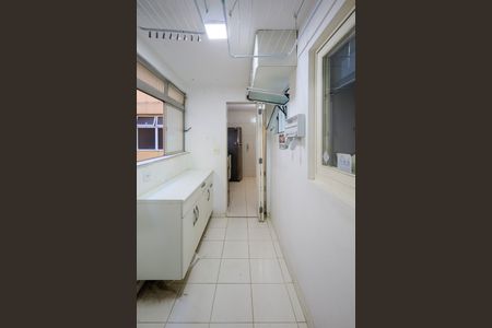 Apartamento à venda com 83m², 3 quartos e 1 vagaÁrea de Serviço