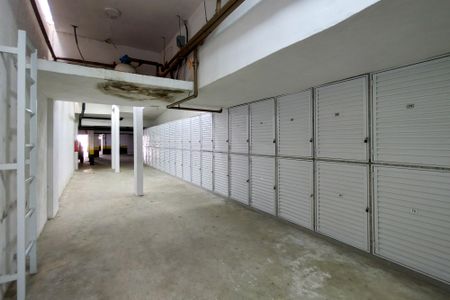 Apartamento para alugar com 82m², 2 quartos e 2 vagasDepósito