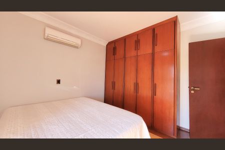 Casa de condomínio à venda com 360m², 5 quartos e 4 vagasQuarto 2