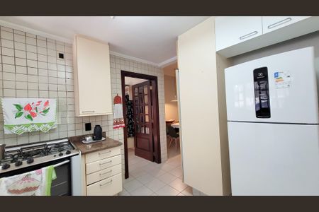 Casa de condomínio à venda com 360m², 5 quartos e 4 vagasCozinha