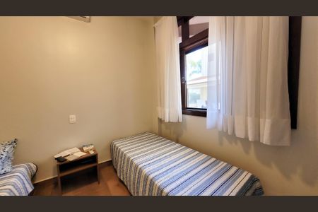 Casa de condomínio à venda com 360m², 5 quartos e 4 vagasSuíte 3