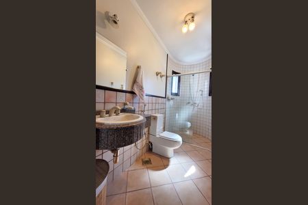 Casa de condomínio à venda com 360m², 5 quartos e 4 vagasBanheiro Social