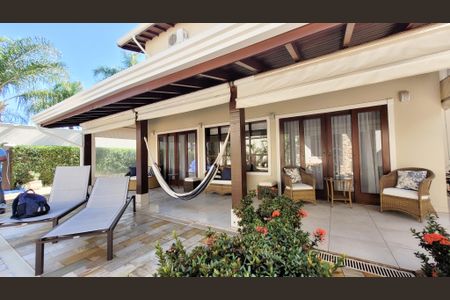 Casa de condomínio à venda com 360m², 5 quartos e 4 vagasPiscina