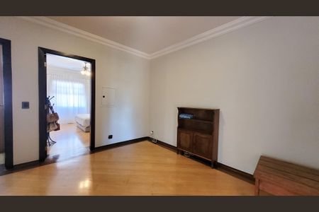 Casa de condomínio à venda com 360m², 5 quartos e 4 vagasHall dos Quartos
