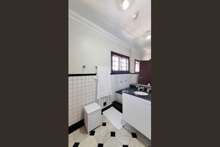 Casa de condomínio à venda com 360m², 5 quartos e 4 vagasBanheiro da Suíte 2