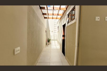 Casa de condomínio à venda com 360m², 5 quartos e 4 vagasCorredor