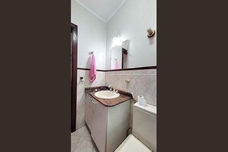 Casa de condomínio à venda com 360m², 5 quartos e 4 vagasBanheiro da Suíte 1