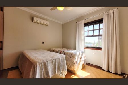 Casa de condomínio à venda com 360m², 5 quartos e 4 vagasQuarto 1