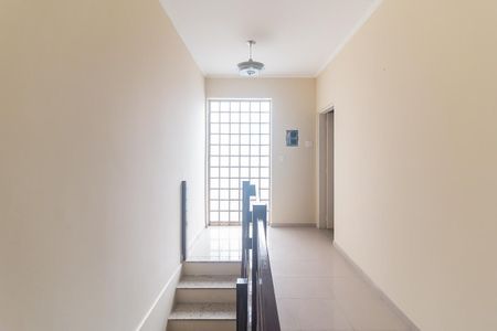 Casa para alugar com 180m², 3 quartos e 4 vagasHall