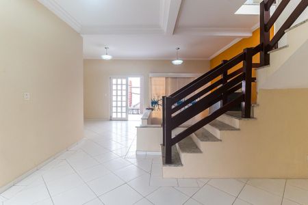 Casa para alugar com 180m², 3 quartos e 4 vagasSala