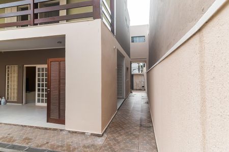Casa para alugar com 180m², 3 quartos e 4 vagasQuintal dos Fundos