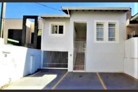 Casa à venda com 156m², 7 quartos e 4 vagas Casa à venda com 156m², 7 quartos e 4 vagasFoto 09