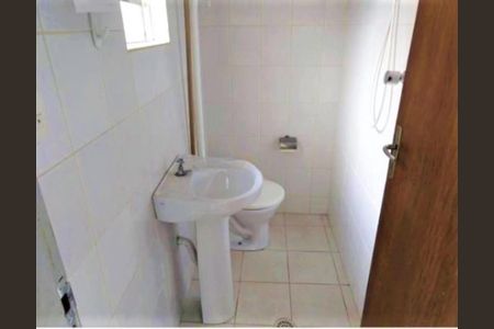 Casa à venda com 156m², 7 quartos e 4 vagas Casa à venda com 156m², 7 quartos e 4 vagasFoto 02