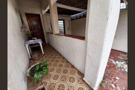 Casa à venda com 240m², 4 quartos e 4 vagas