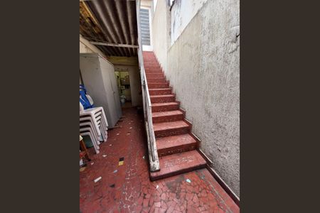 Casa à venda com 240m², 4 quartos e 4 vagas