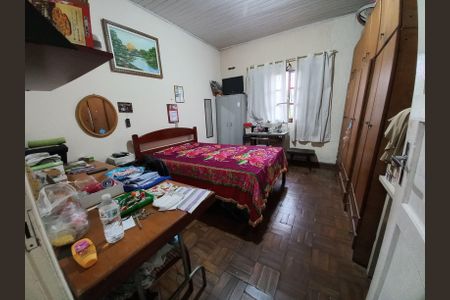 Casa à venda com 240m², 4 quartos e 4 vagas