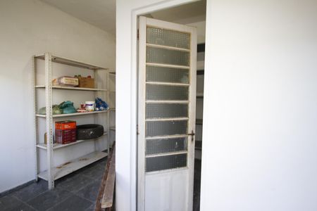 Casa à venda com 229m², 5 quartos e 4 vagasDespensa