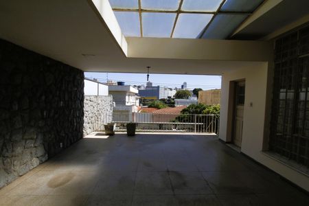 Casa à venda com 229m², 5 quartos e 4 vagasVaranda