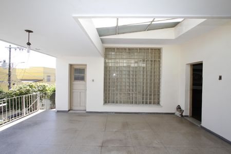 Casa à venda com 229m², 5 quartos e 4 vagasVaranda
