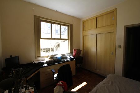 Casa à venda com 229m², 5 quartos e 4 vagasQuarto 1