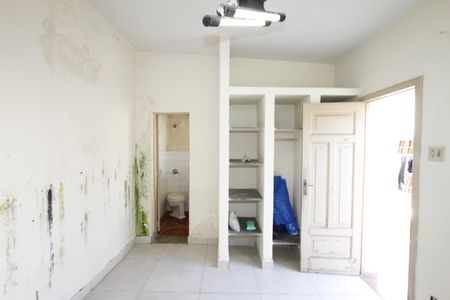 Casa à venda com 229m², 5 quartos e 4 vagasQuarto de Serviço