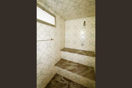 Casa à venda com 229m², 5 quartos e 4 vagasBanheiro da Suíte 1