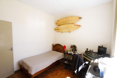 Casa à venda com 229m², 5 quartos e 4 vagasQuarto 1