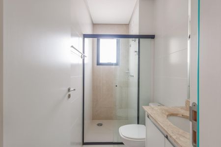 Apartamento para alugar com 66m², 2 quartos e 1 vaga Apartamento para alugar com 66m², 2 quartos e 1 vagaBanheiro da Suíte