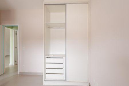 Apartamento para alugar com 66m², 2 quartos e 1 vaga Apartamento para alugar com 66m², 2 quartos e 1 vagaSuíte