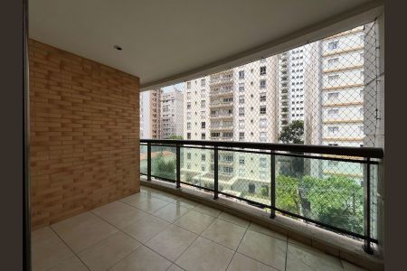 Apartamento à venda com 228m², 3 quartos e 4 vagas