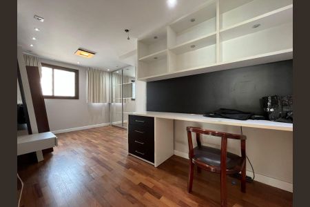Apartamento à venda com 228m², 3 quartos e 4 vagas