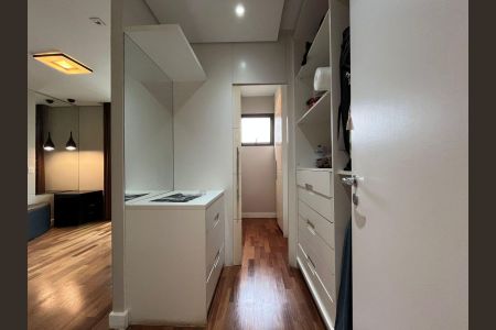 Apartamento à venda com 228m², 3 quartos e 4 vagas