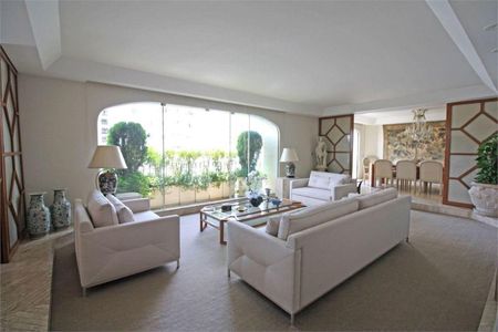 Apartamento à venda com 276m², 4 quartos e 3 vagas