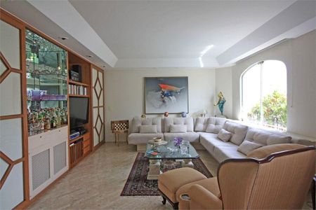 Apartamento à venda com 276m², 4 quartos e 3 vagas
