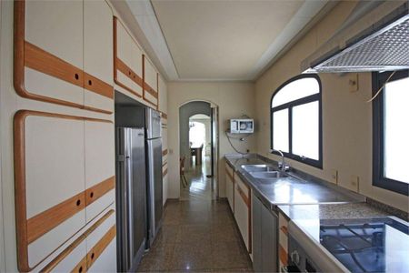 Apartamento à venda com 276m², 4 quartos e 3 vagas