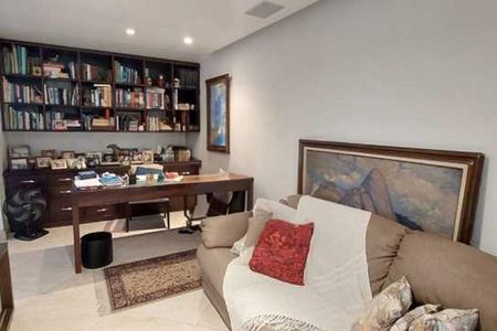 Apartamento à venda com 191m², 4 quartos e 4 vagas