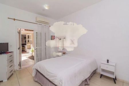 Casa à venda com 250m², 3 quartos e 2 vagas